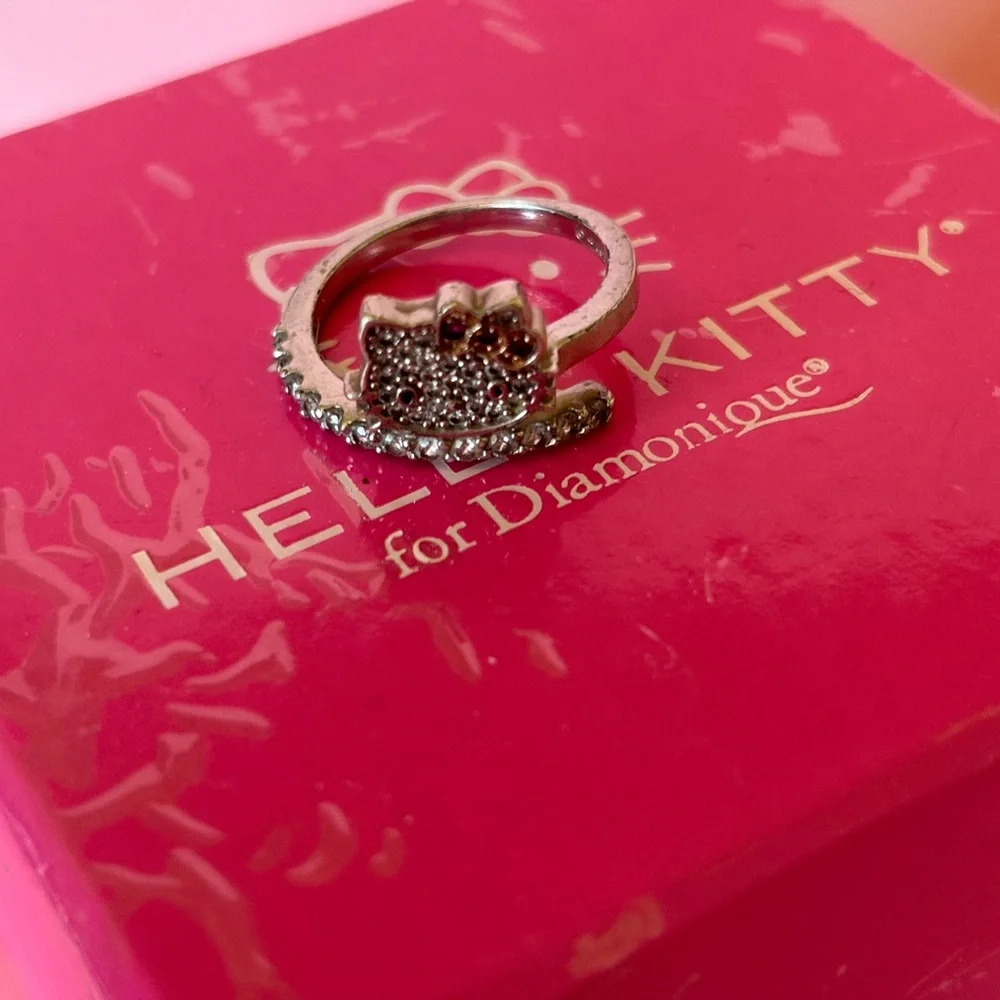 🌸SANRIO HELLO KITTY RING BY DIAMONIQUE🌸 - Picture 2 of 7